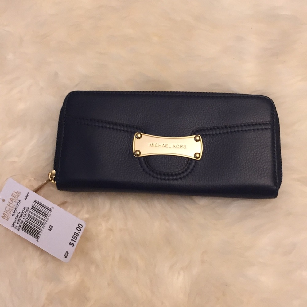 NWT Michael Kors Continental Wallet🎀